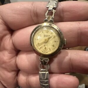 Working Vintage Windsor Princess 23mm Women's Watch Swiss Gold Tone Fit 6.5